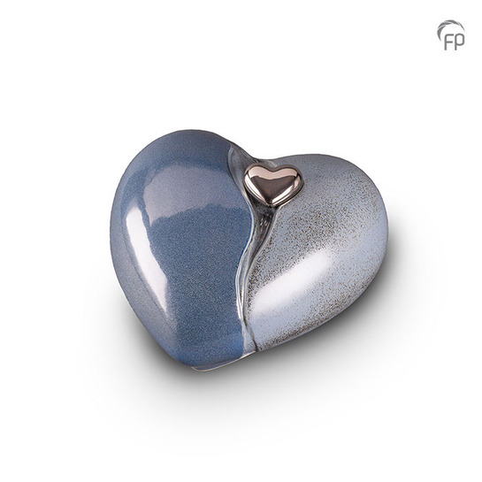 Hart blauw gesloten met magnetisch afneembaar zilver hart middel Hart blauw gesloten met magnetisch afneembaar zilver hart middel